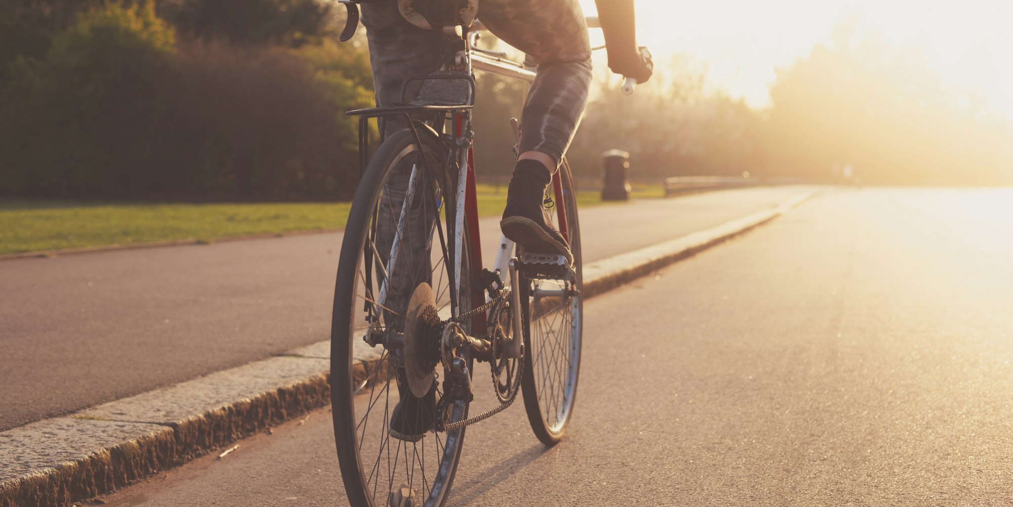Radfahren-ThinkstockPhotos-lofilolo