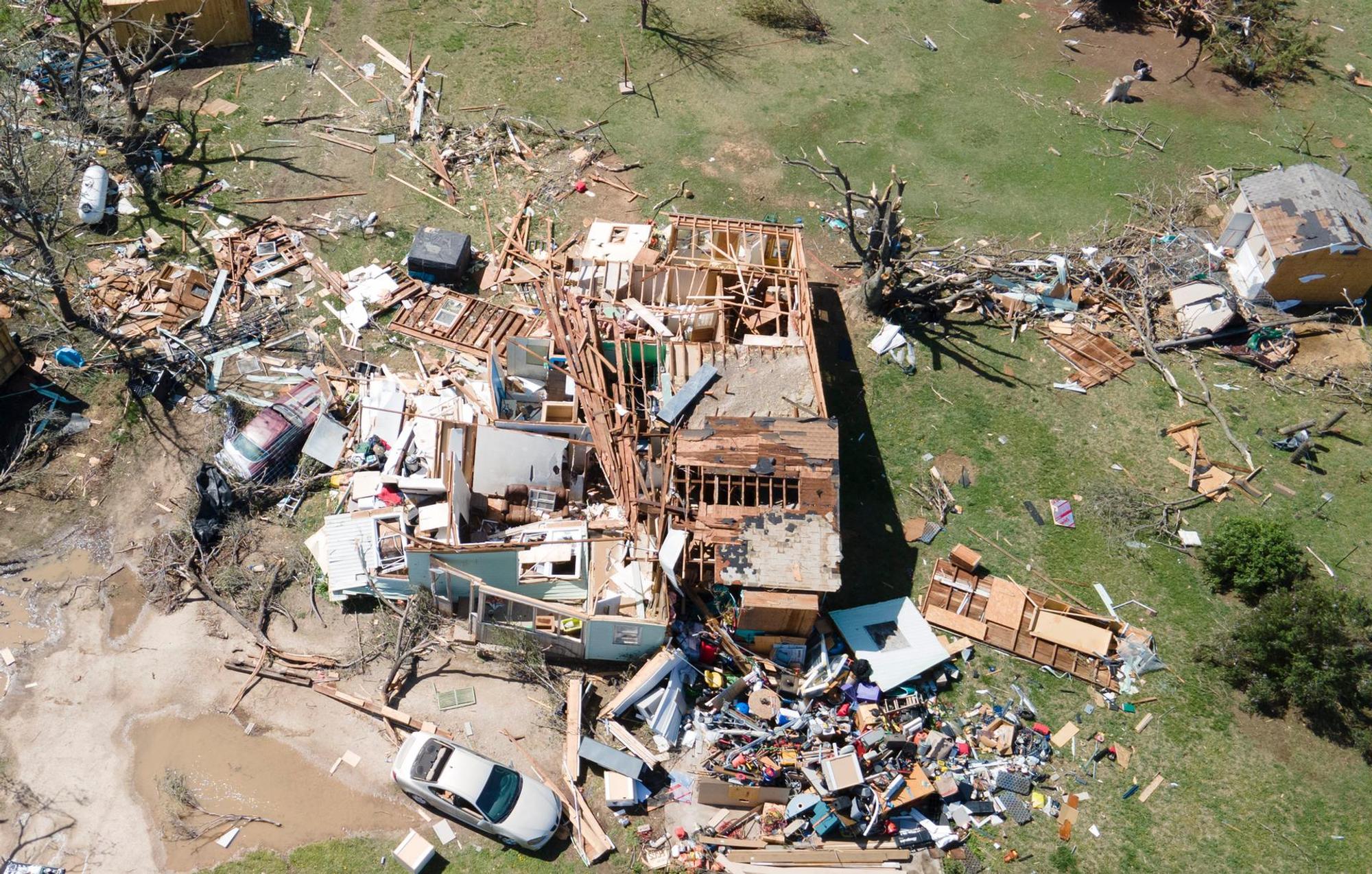 Kansas Haus Tornado 1