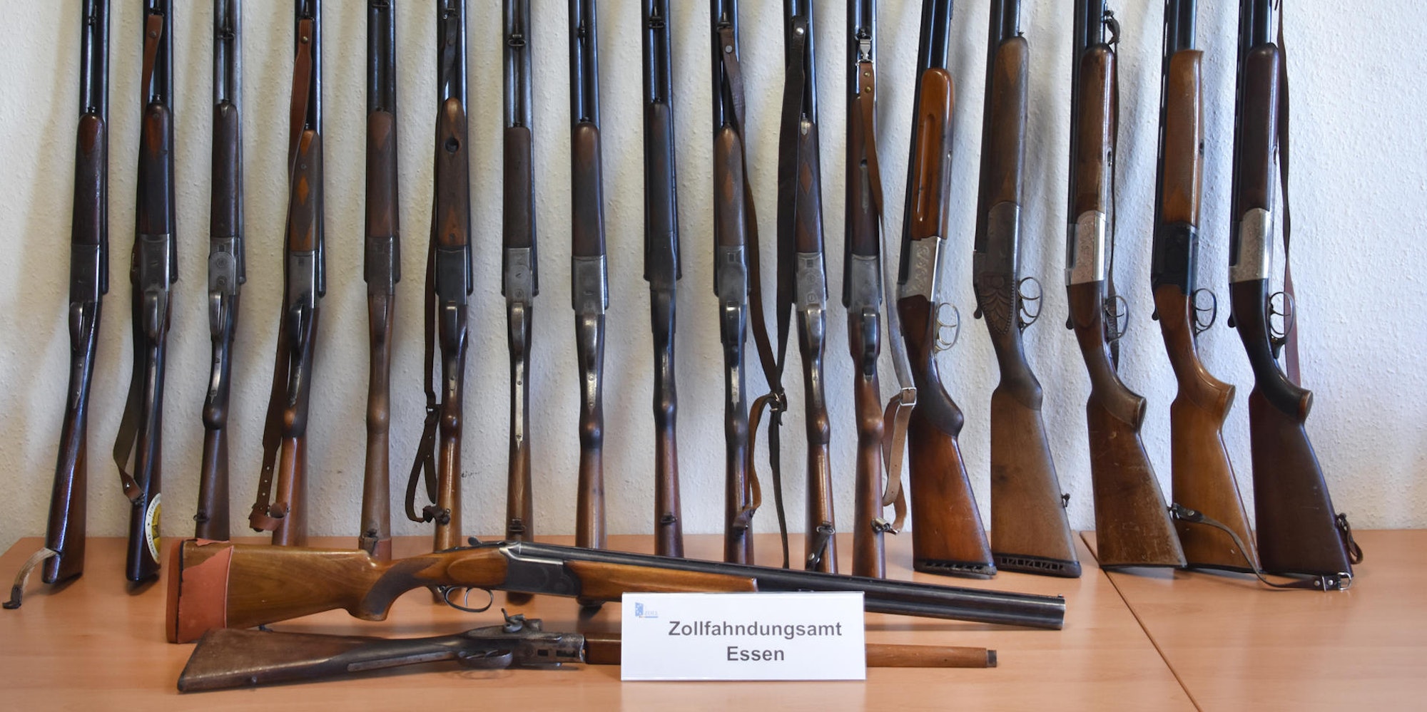 Zoll_stellt_18_illegale_Flinten_sicher