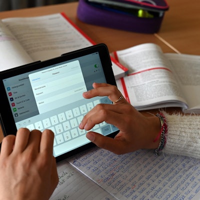 Kerpen Schulen WLAN Symbol