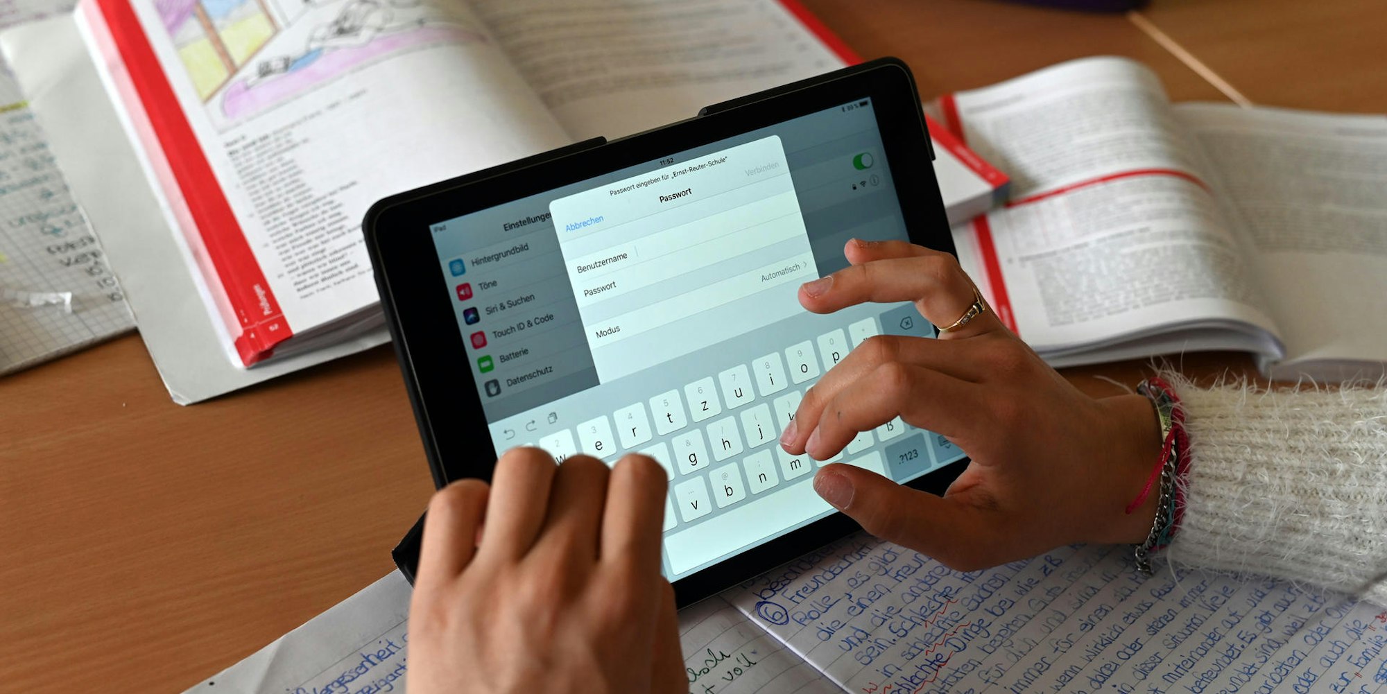 Kerpen Schulen WLAN Symbol