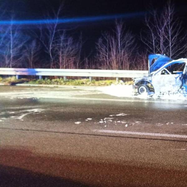 Brennendes Auto A1