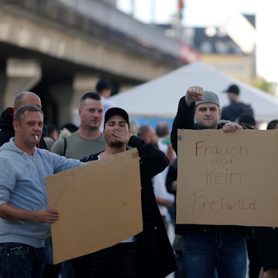 20180929_tb_KoelnGegenRechts_Breslauerplatz_008