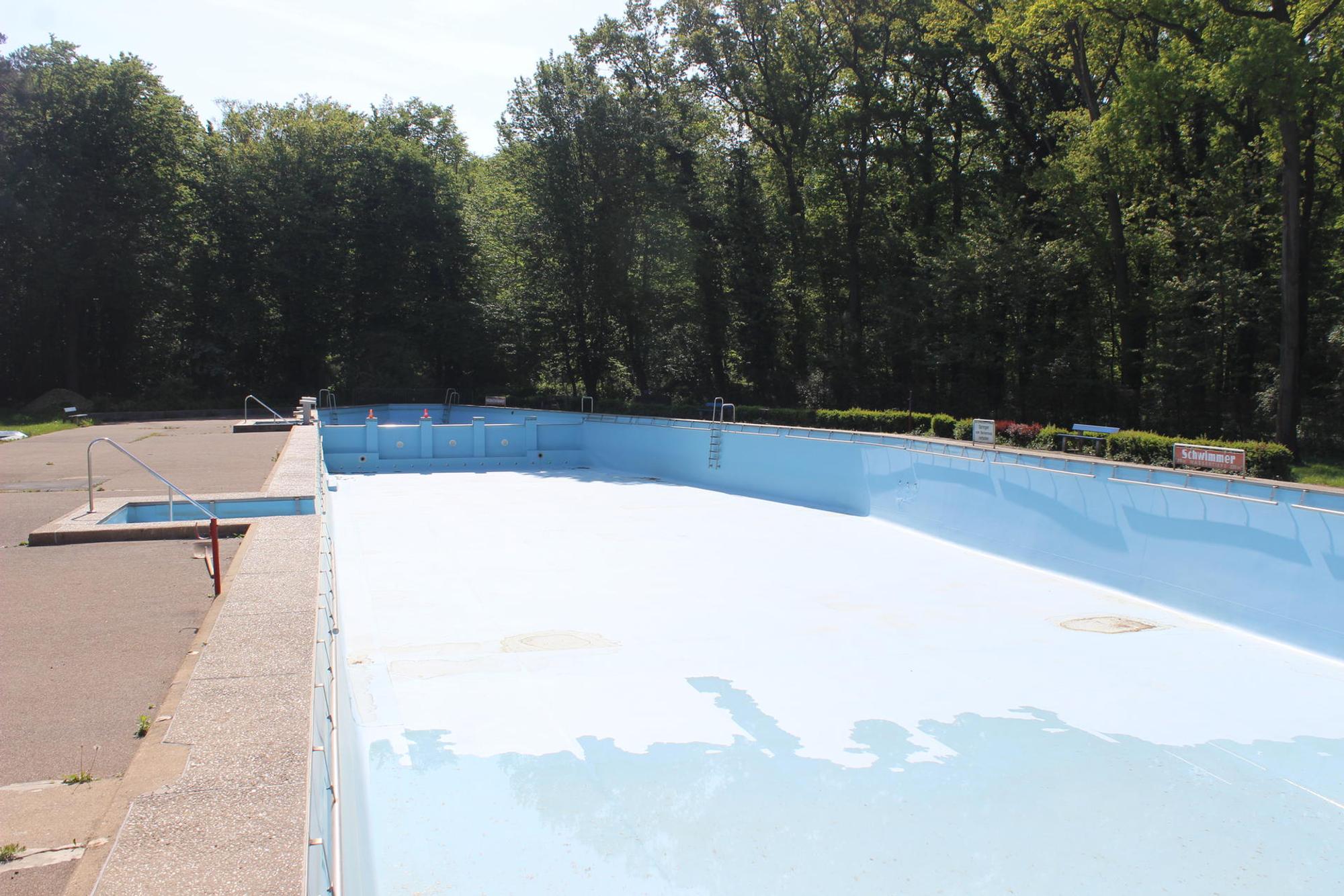 tobias-christ-waldbad-duennwald