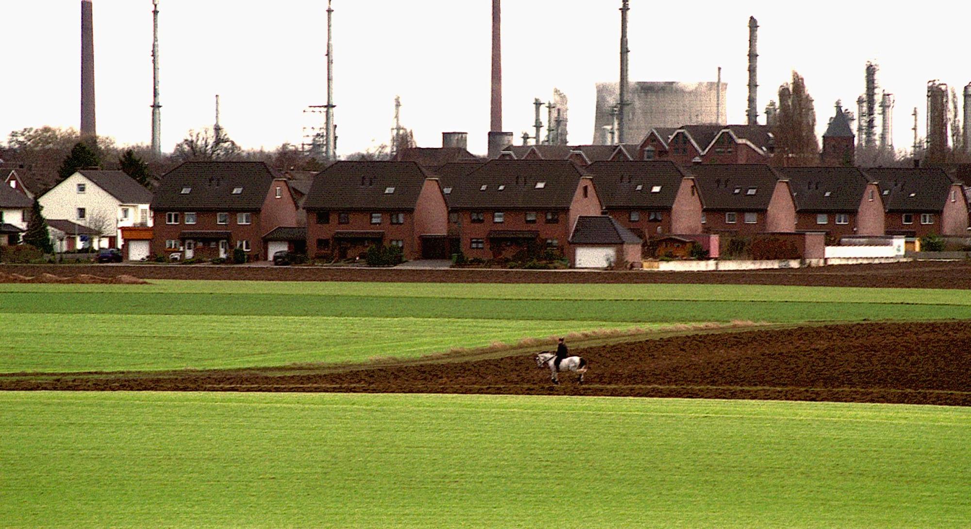 Porz Industrie Hennes Blick von Porz-Langel nach Süden