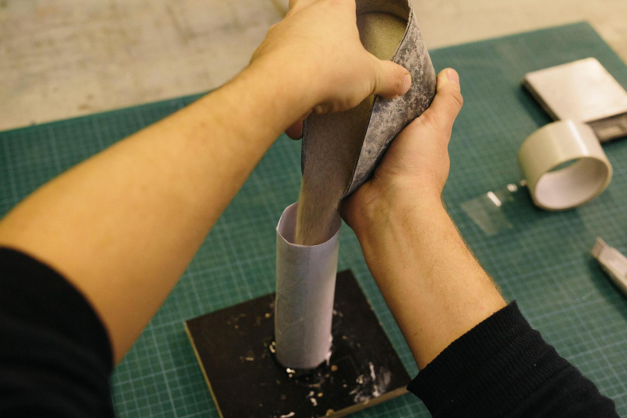 Betonvase Anleitung Sand einfüllen
