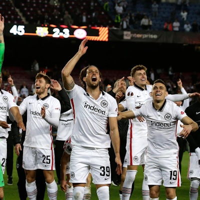 E9B39B19-A9AF-4B6B-8518-9E45C18F246C