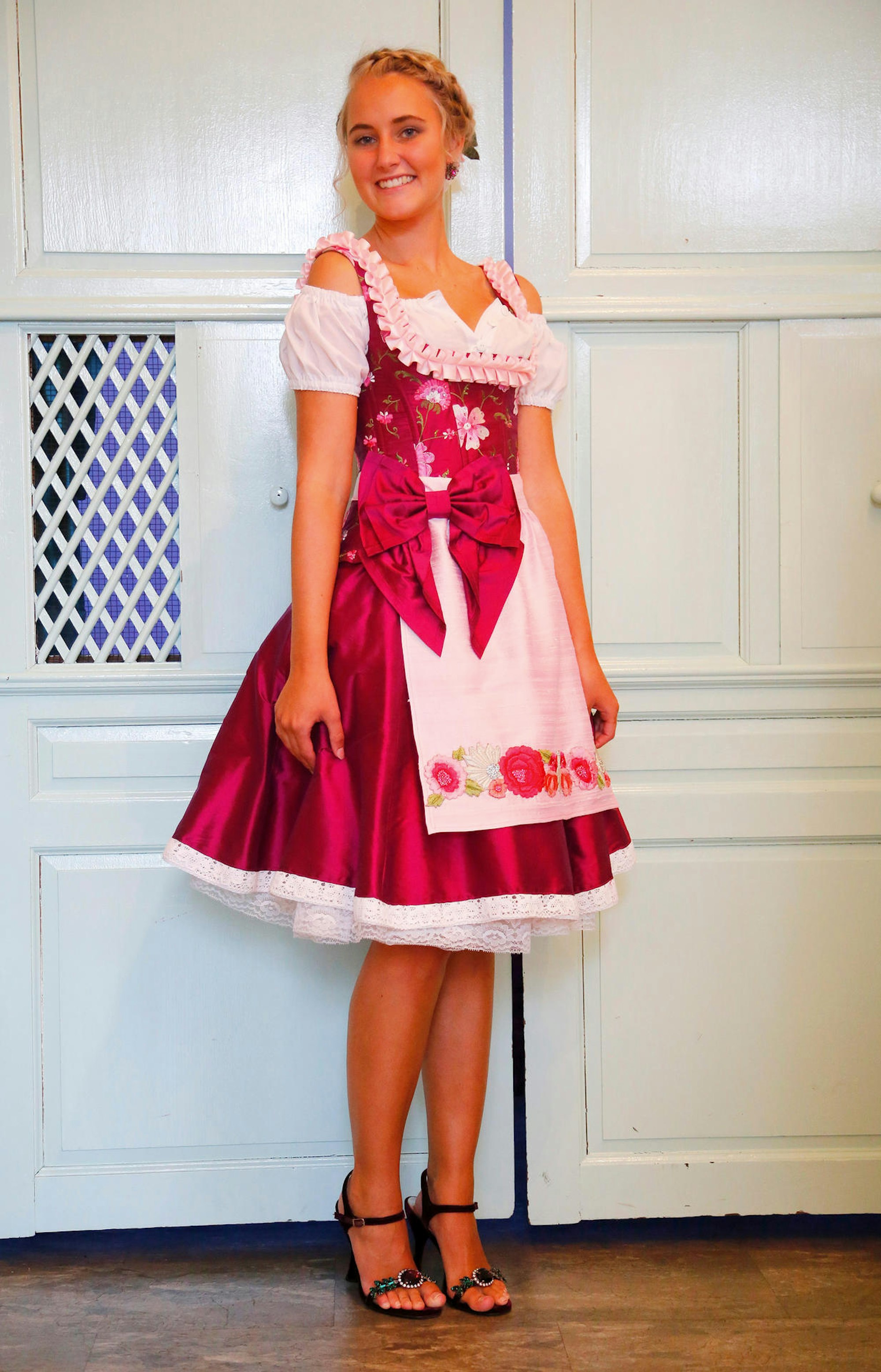 Rotes Dirndl