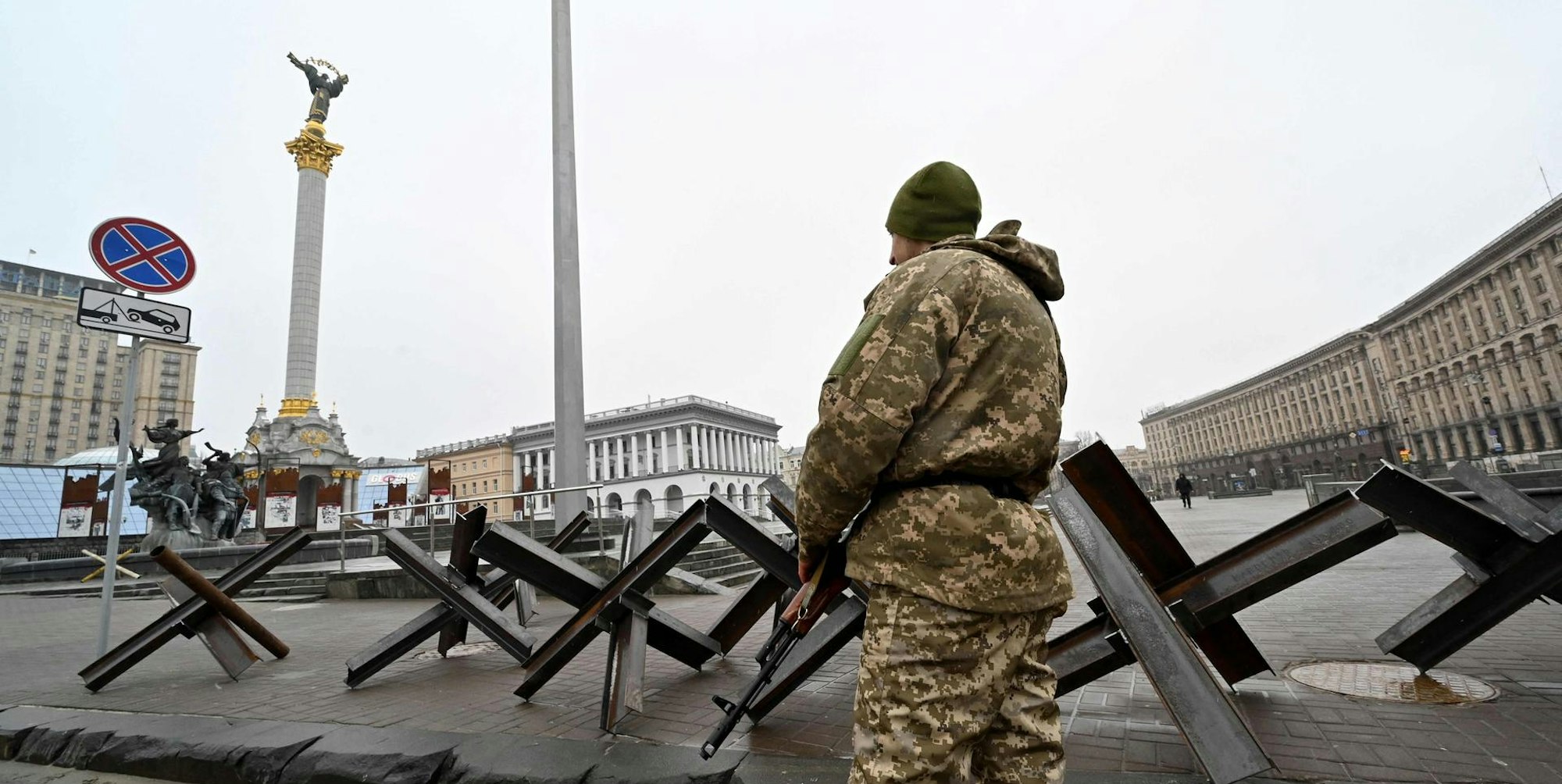 Soldat Kiew Panzersperre