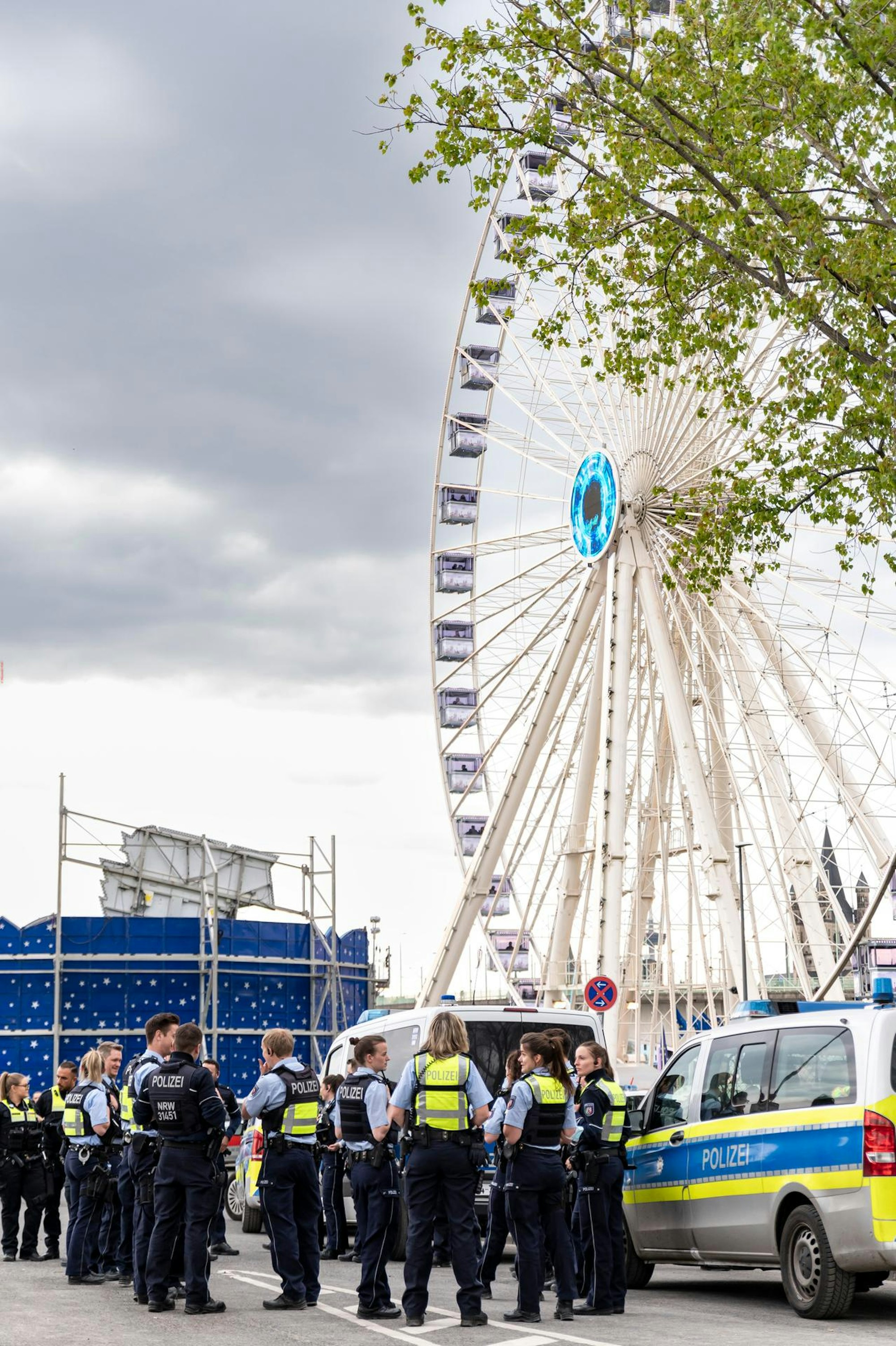 Polizei Deutz Kirmes 2710
