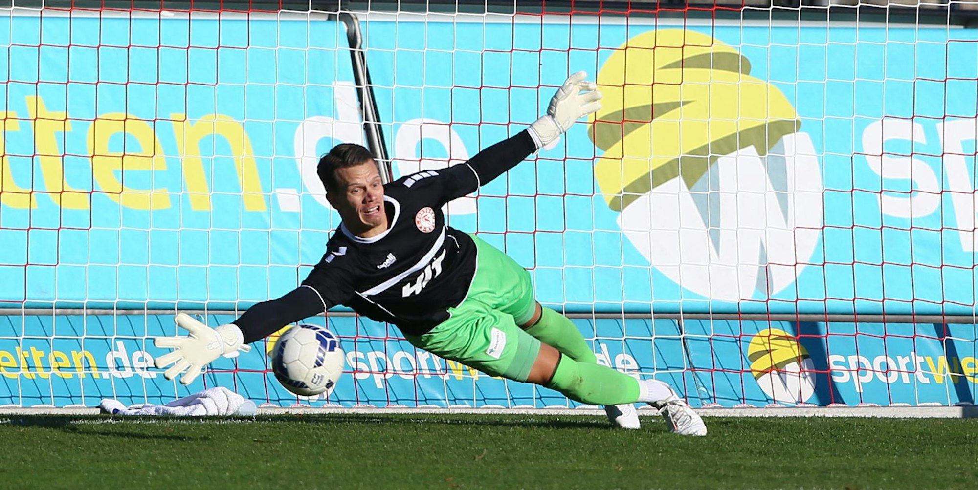 558C2599-27AF-483B-AA02-5438D333B01F