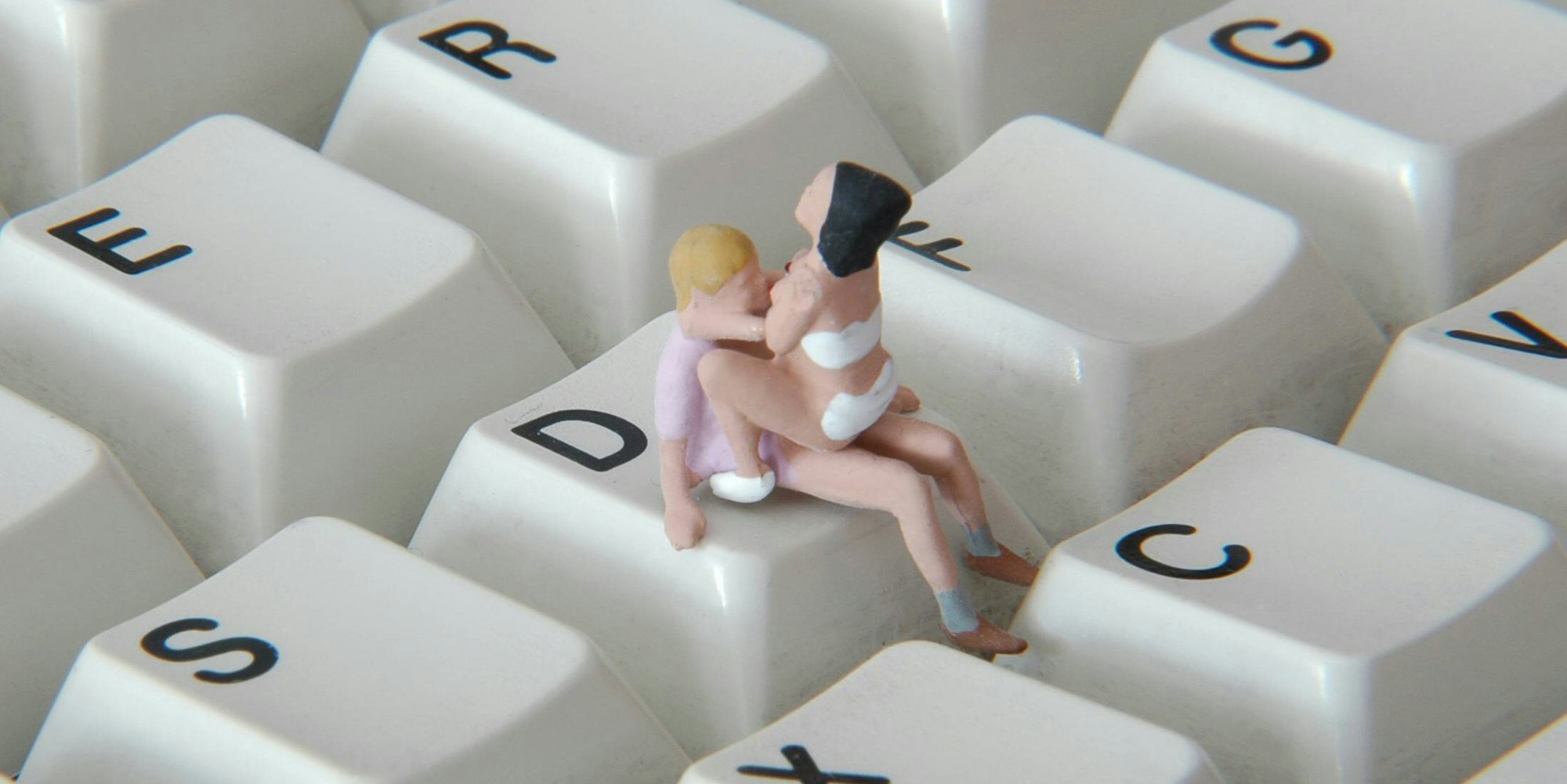 Online-Dating_Symbol