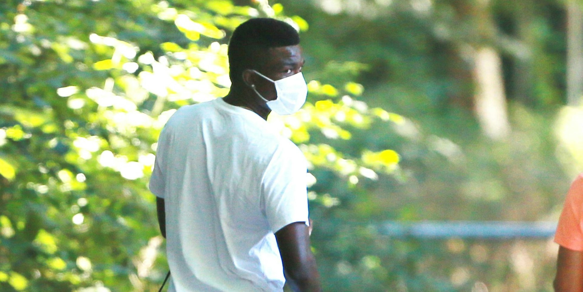 EF507FE9-79E9-4FB5-A284-0E5CB52DA527