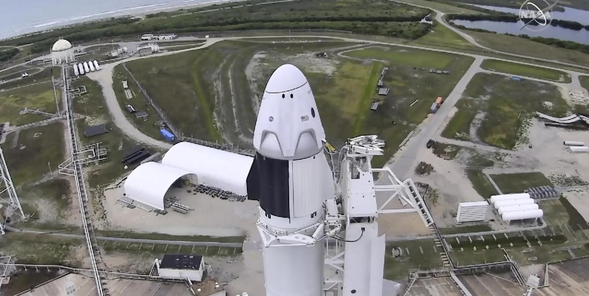 SpaceX 270520