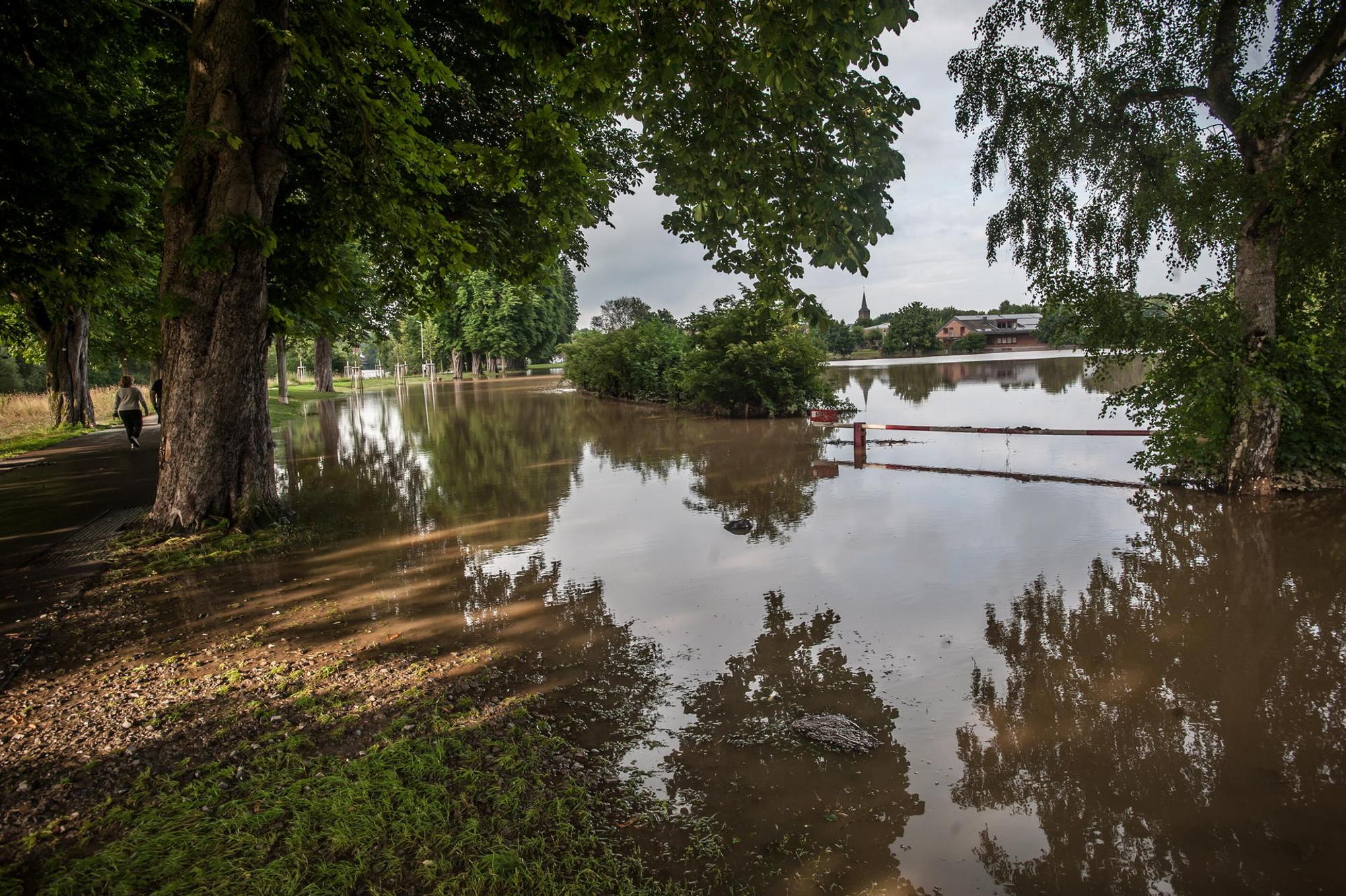 hochwasser_opladen-kastanienallee_RLE_leverkusen071520_3