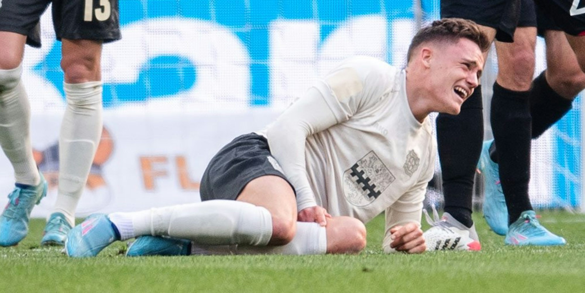 CC487E11-5807-4525-B2E9-04B67A359F7D