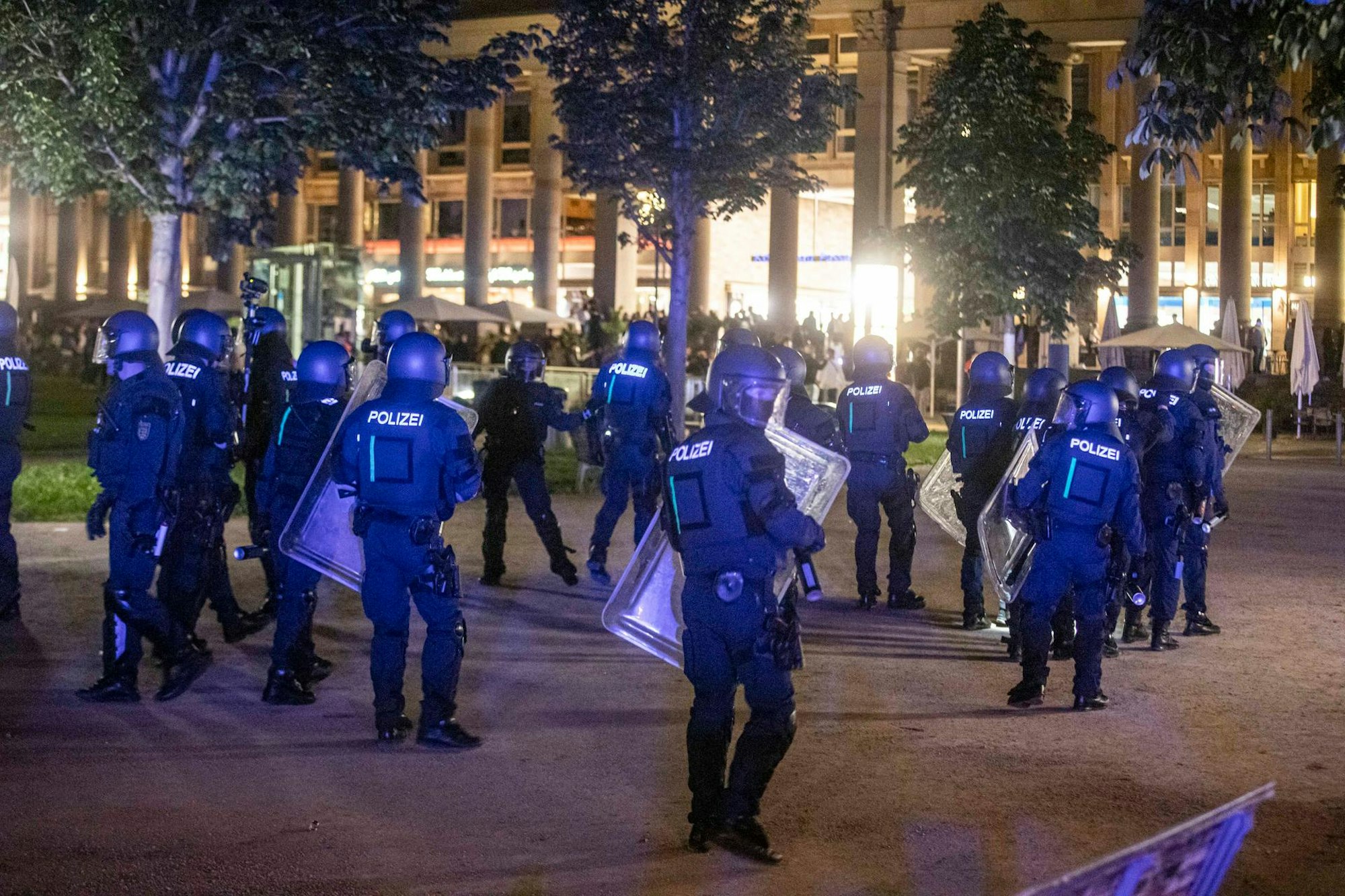Stuttgart_Polizeieinsatz_gegen_Randalierer