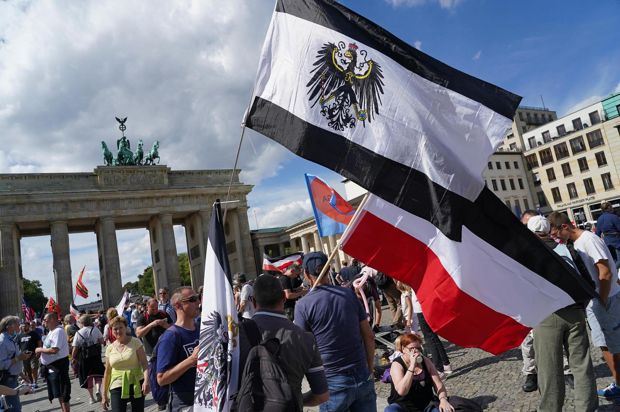 Corona Demo Berlin Reichsadler