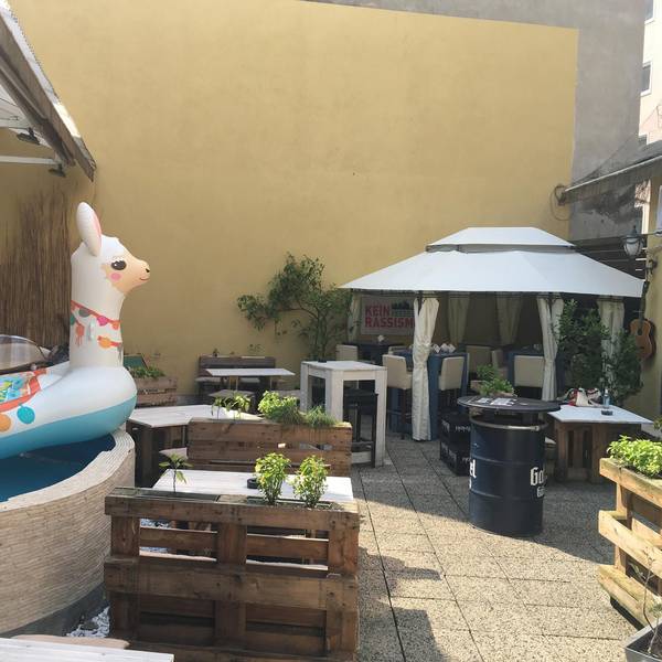 lauschig station biergarten header