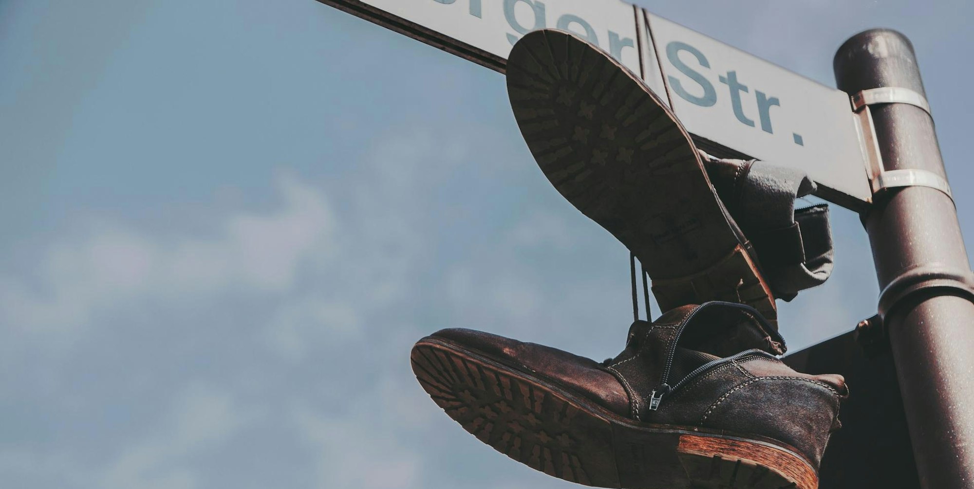 daniel-von-appen-8a3DLFqu4V4-unsplash