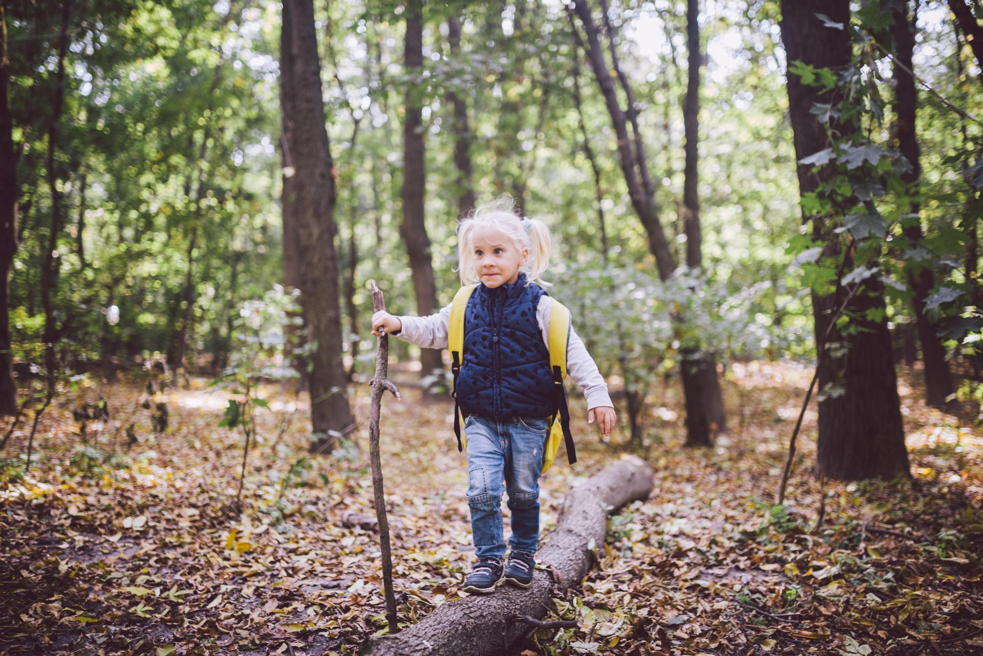 Kind_wandert_SpielGettyImagesYelizaveta Tomashevska
