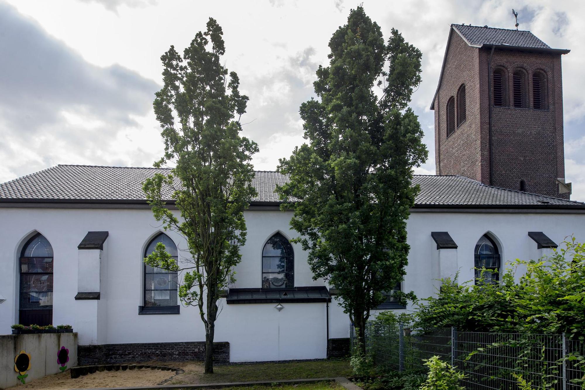 poller kirche heute schmülgen