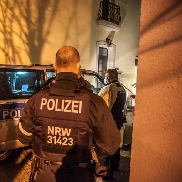 polizei-corona-kaiserstrasse---LE-leverkusen25032021ALF_ (1)