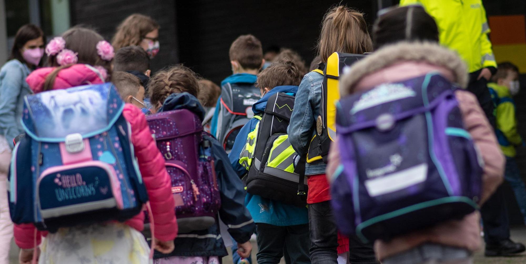 Schulkinder dpa