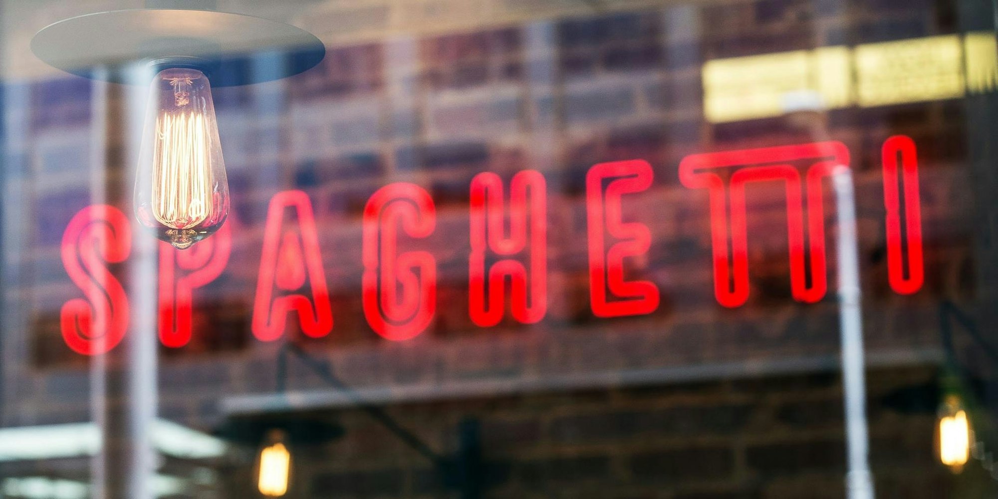 Restaurant mit Kindern ben-neale-206130-unsplash