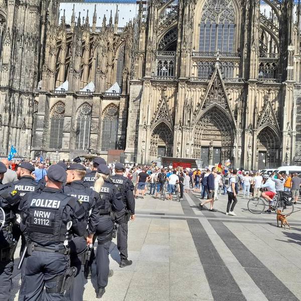 Pro-russische Demo Dom Kreikebaum 1