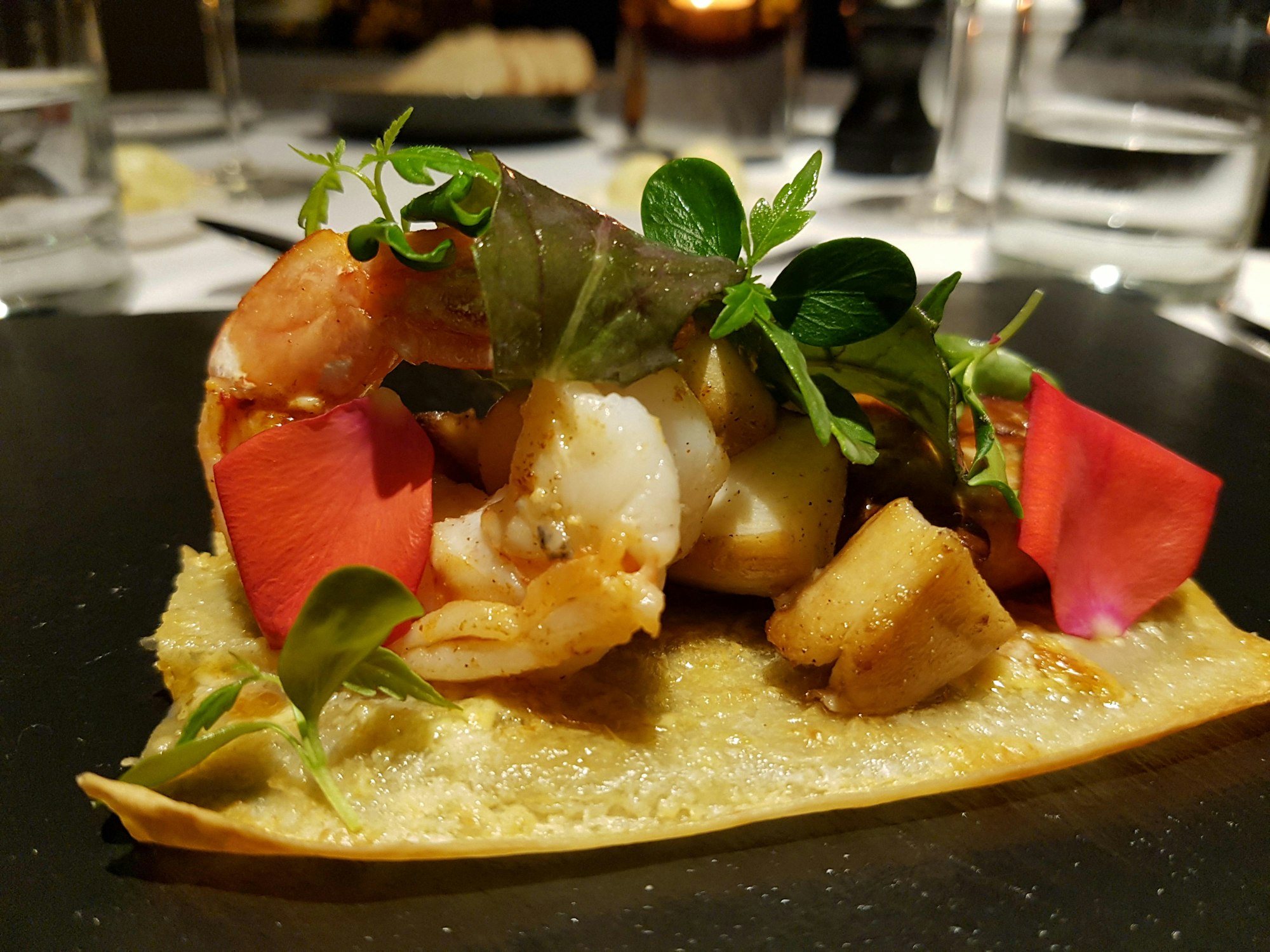 Essen Restaurant Aura