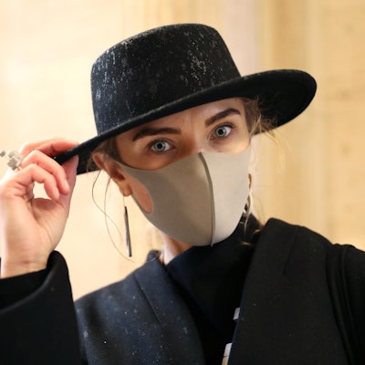 Mundschutz Fashion Week