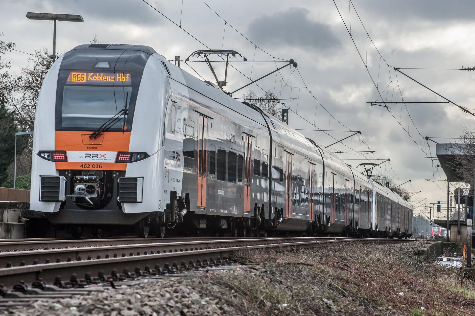 leverkusen-bahn-rrx-gleis-ALF_6199