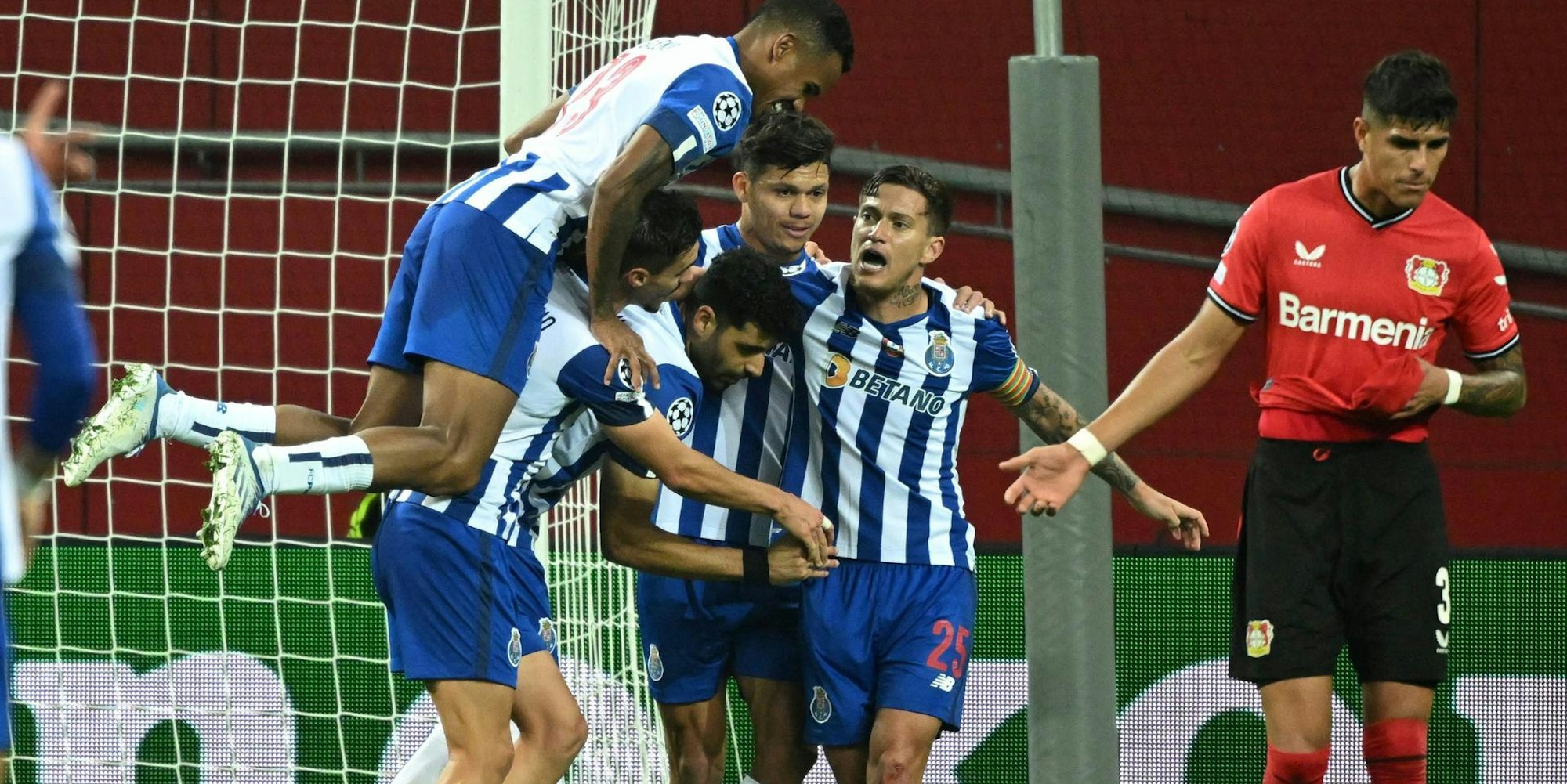 Porto Jubel Leverkusen