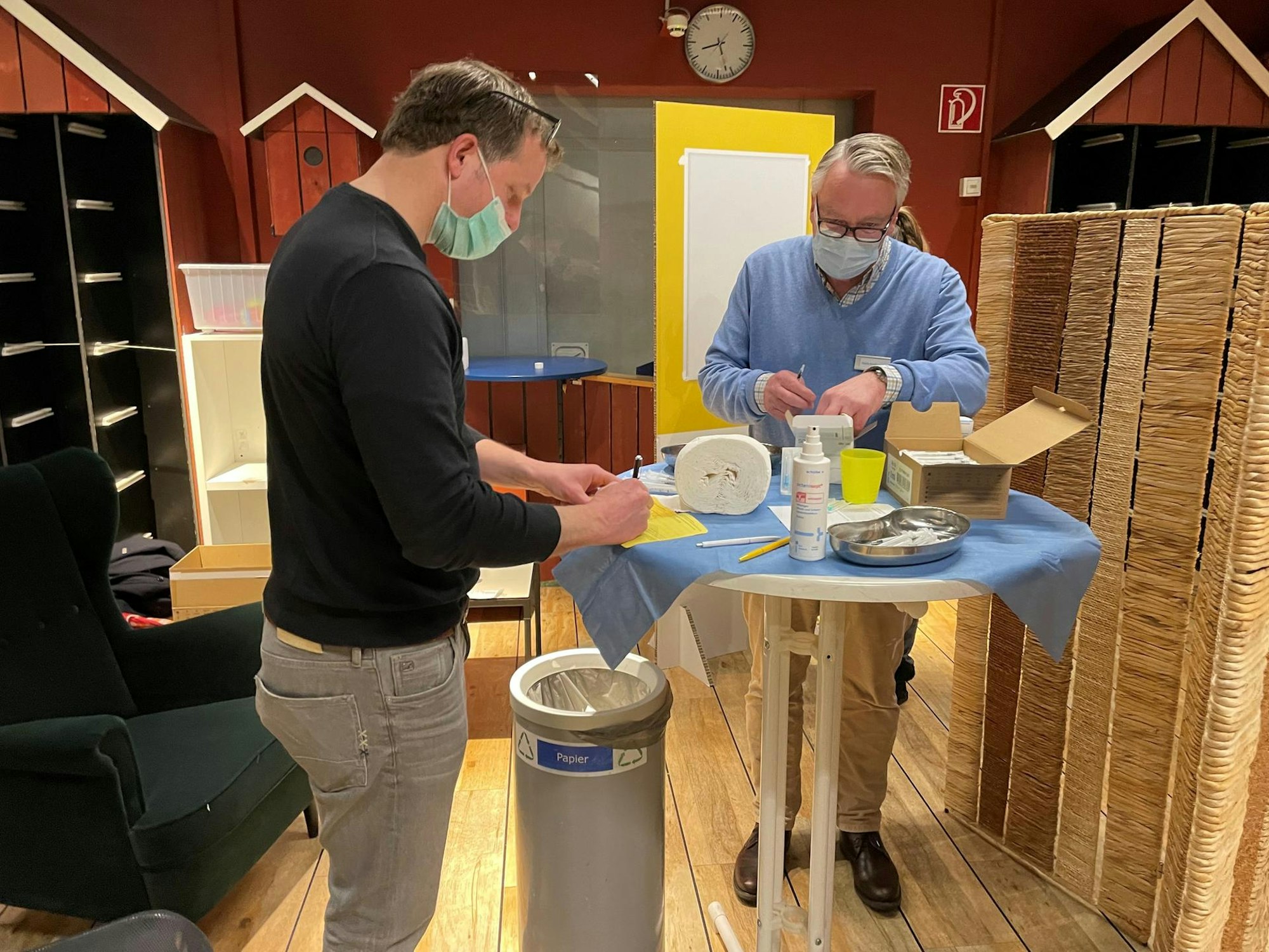 20211229-ber-nip-impfen-ikea (3)