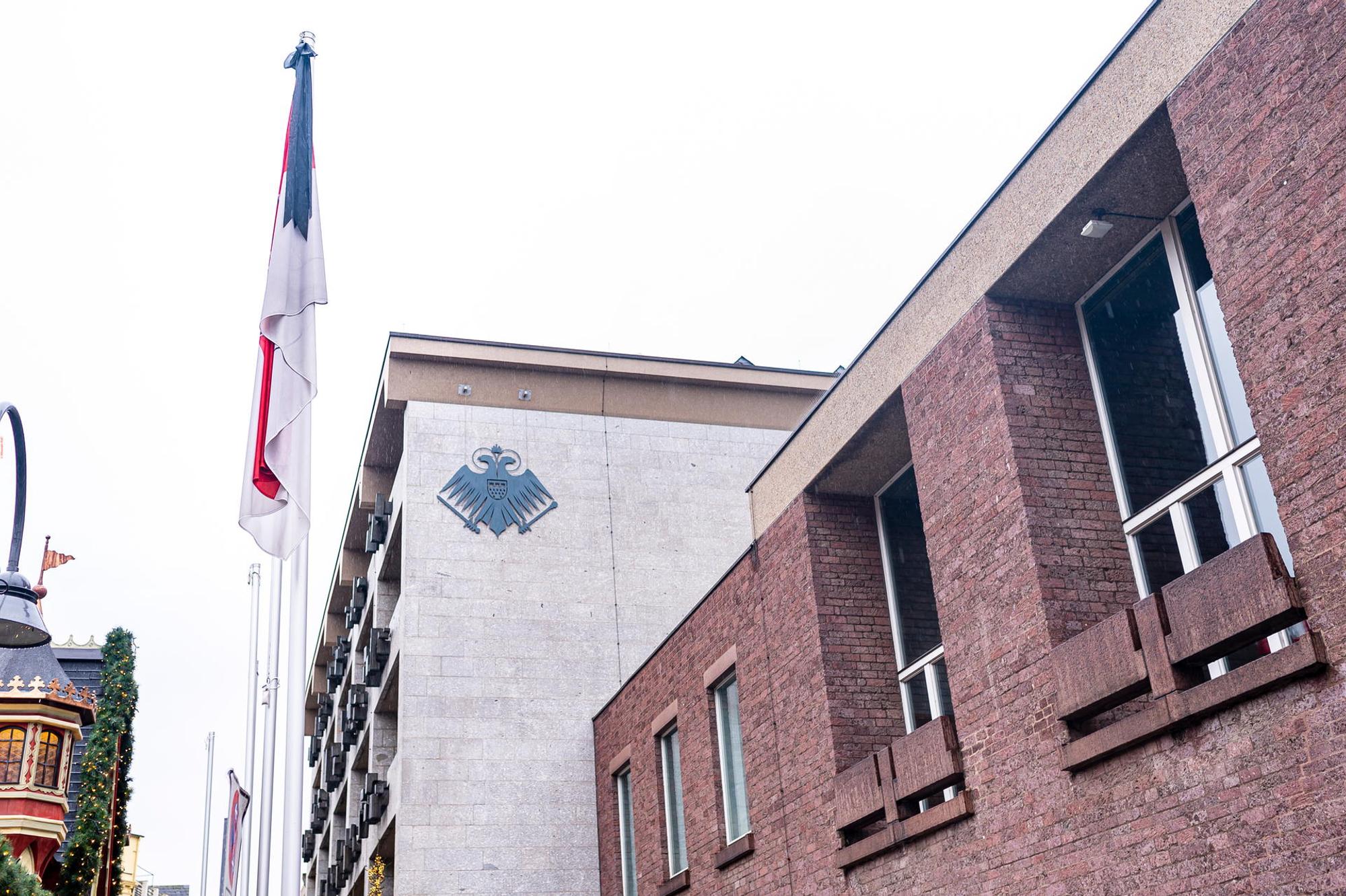 Trauerbeflaggung Rathaus