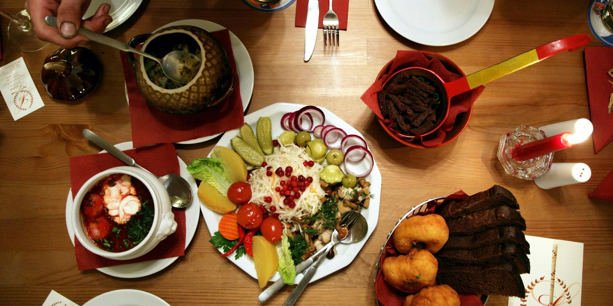 borschtsch und co russisch essen symbol dpa