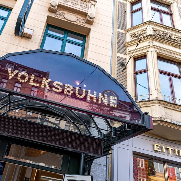 Volksbühne außen