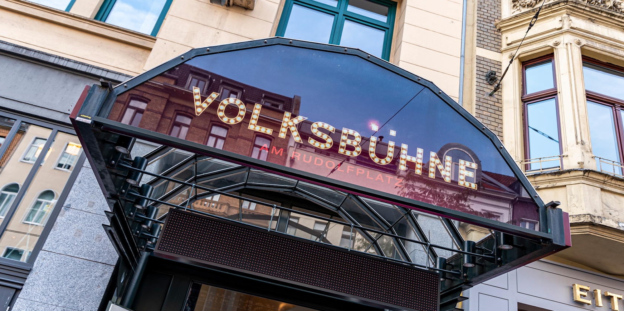 Volksbühne außen
