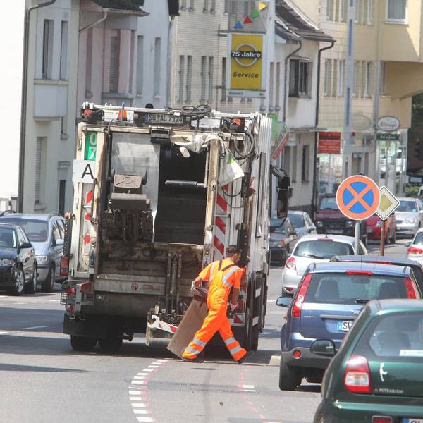 Müllabfuhrfahrzeug