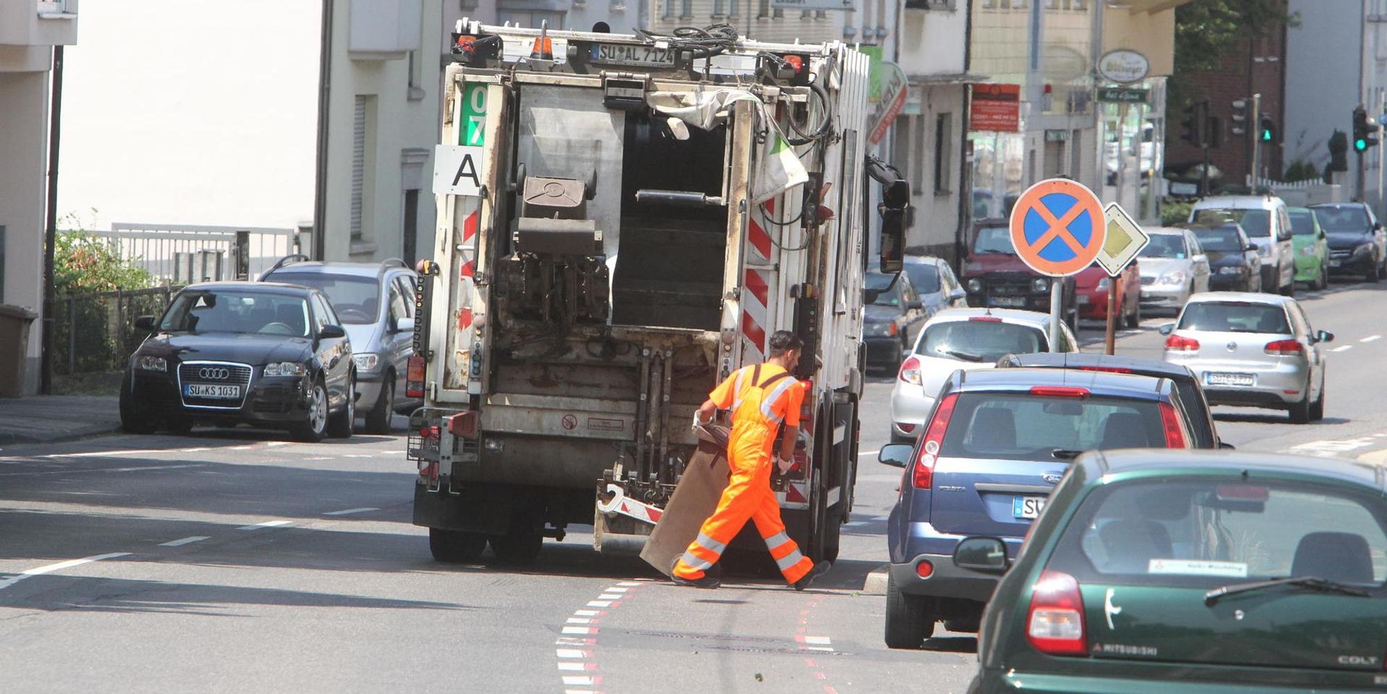 Müllabfuhrfahrzeug