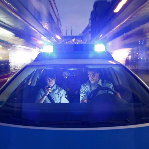 Polizei Einsatz nachts