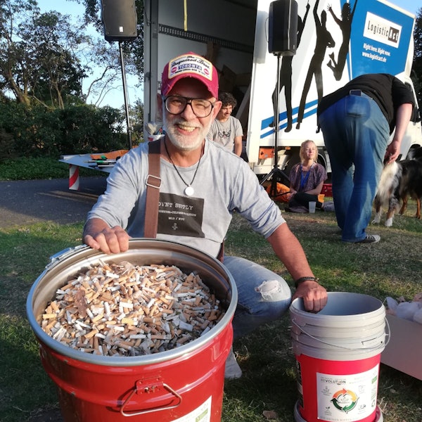 Foto Kippen mit Mann