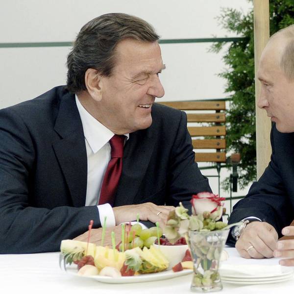 Schröder Putin 2008 240422
