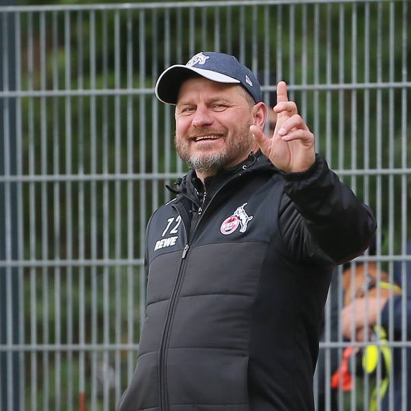 Baumgart lacht