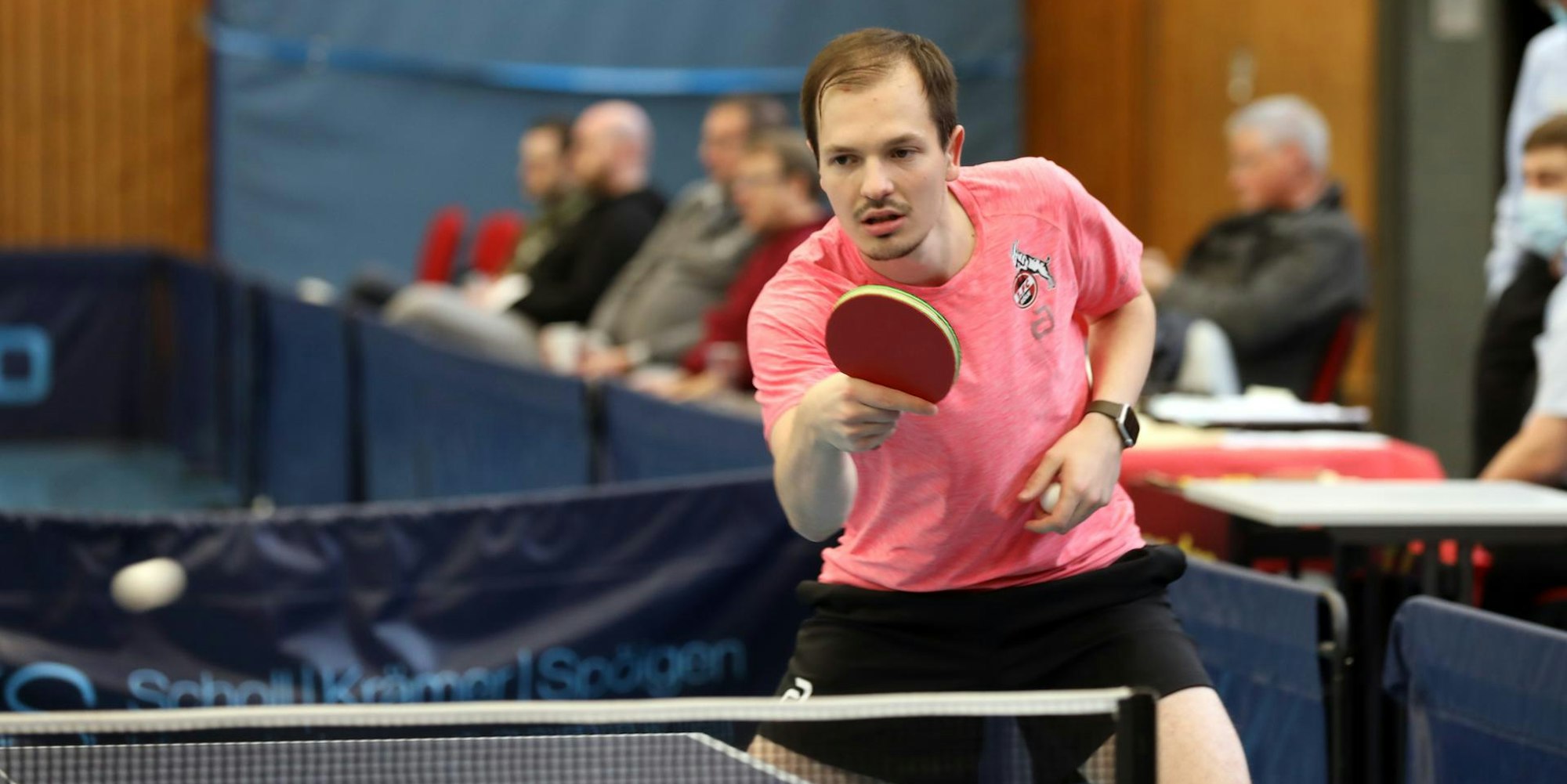 Gianluca Walther grüner Tisch (2)