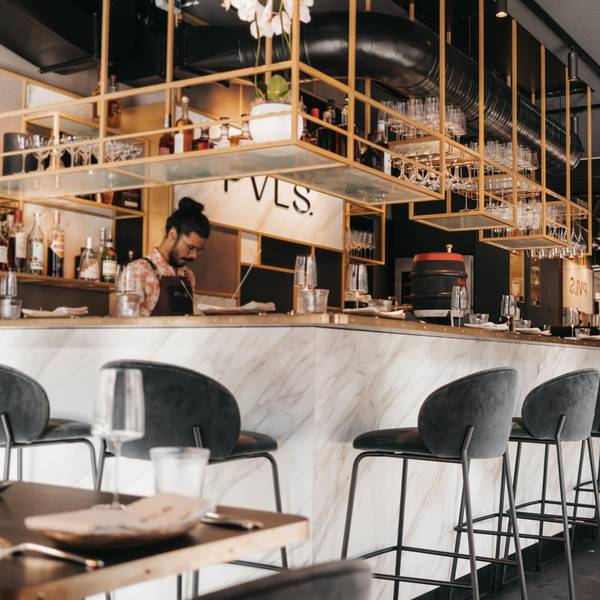 pvls restaurant bar