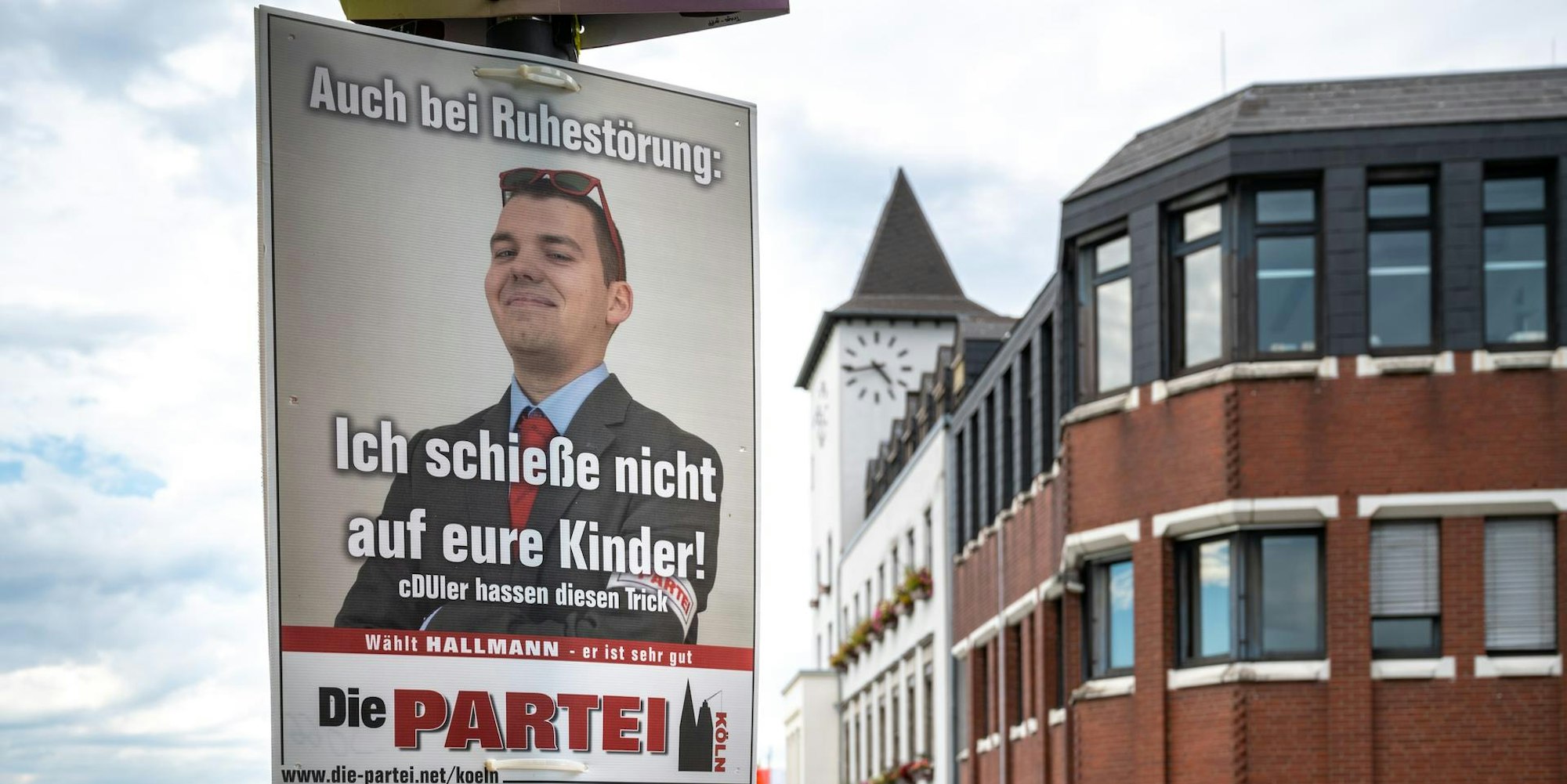 20200821-UWE-DieParteiPlakatPorz-001