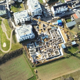 Blick auf die Baustelle am Görresbach in Alfter