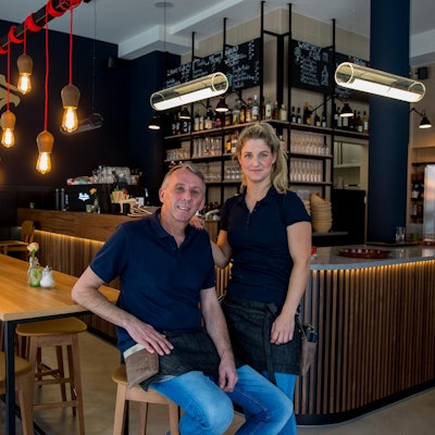 220519loewen_cafe5 Bause